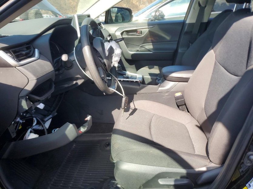 Salvage 2024 Toyota Rav4 Hybrid Le