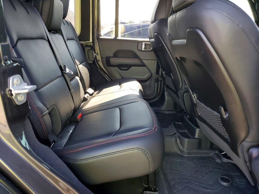 Salvage 2025 Jeep Wrangler Rubicon