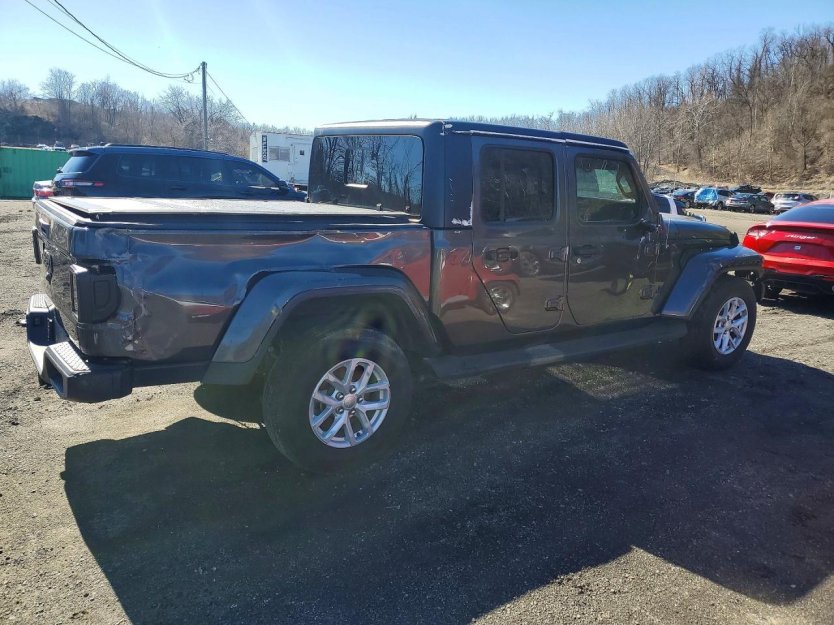 Salvage 2023 Jeep Gladiator 