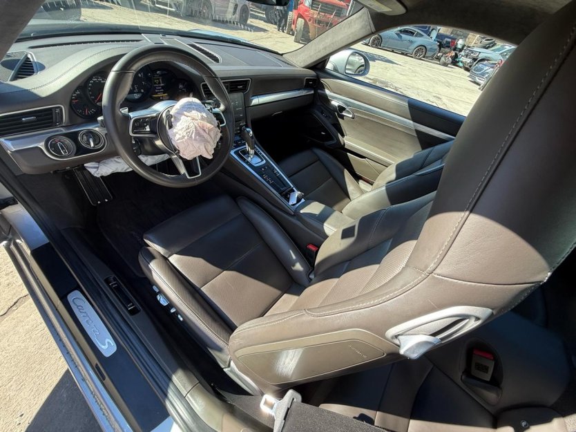 Salvage 2019 Porsche 911 Carrera S