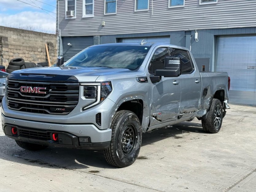 Salvage 2025 Gmc Sierra 1500 At4