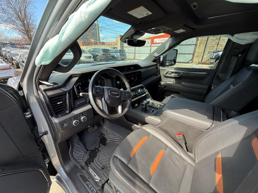 Salvage 2025 Gmc Sierra 1500 At4