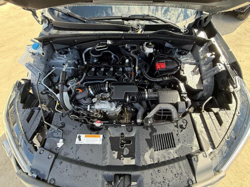 Salvage 2025 Acura Adx Awd