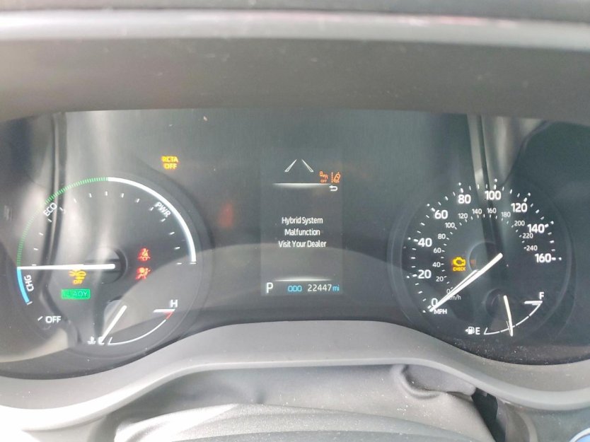 Salvage 2023 Toyota Sienna 