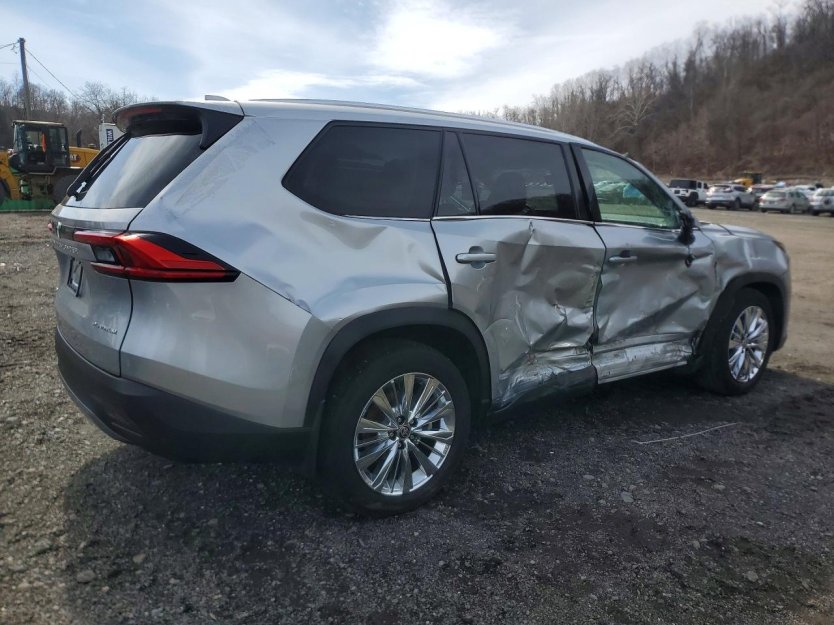 Salvage 2024 Toyota Grand Highlander Platinum
