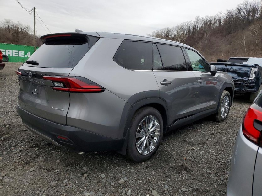 Salvage 2025 Toyota Grand Highlander Platinum
