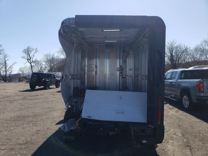 Salvage 2025 Chevrolet Brightdrop 