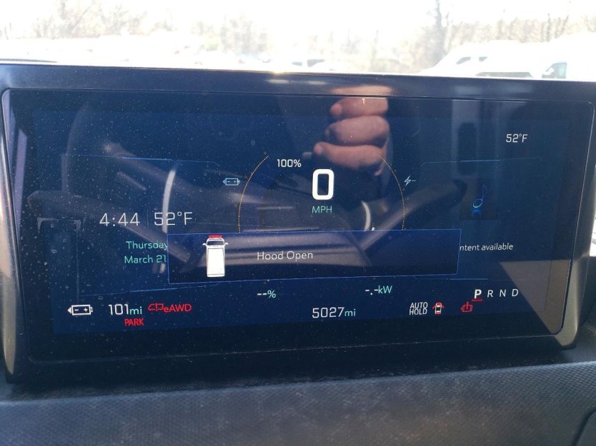 Salvage 2025 Chevrolet Brightdrop 