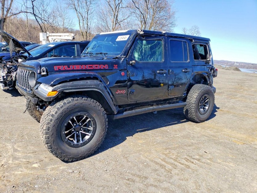 Salvage 2025 Jeep Wrangler Rubicon