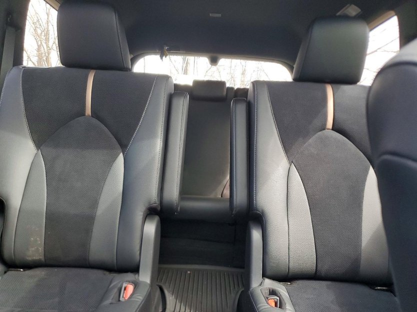 Salvage 2025 Toyota Grand Highlander Hybrid Max Platinum