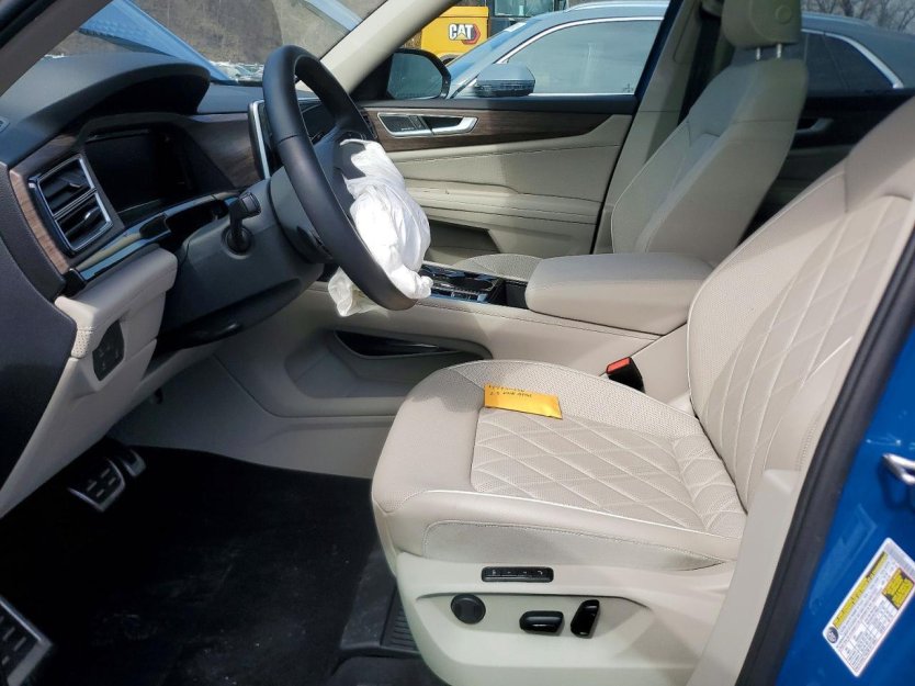 Salvage 2025 Volkswagen Atlas Sel Premium R-line