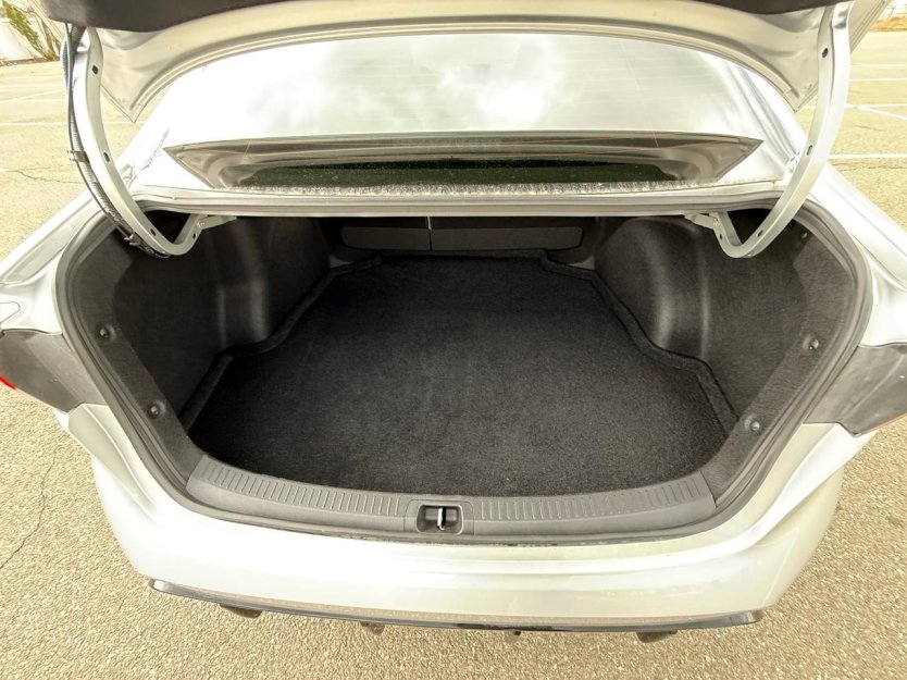 Salvage 2024 Toyota Corolla Le