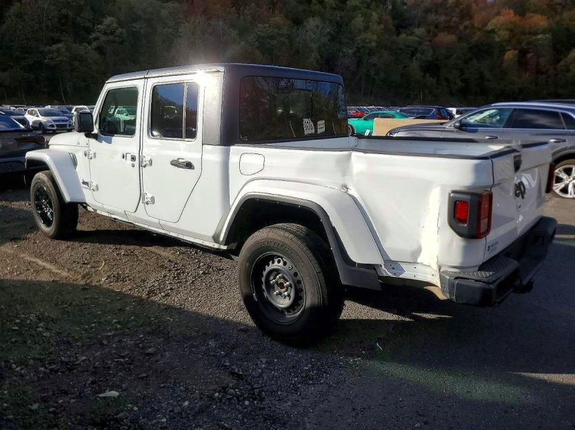 Salvage 2022 Jeep Gladiator 