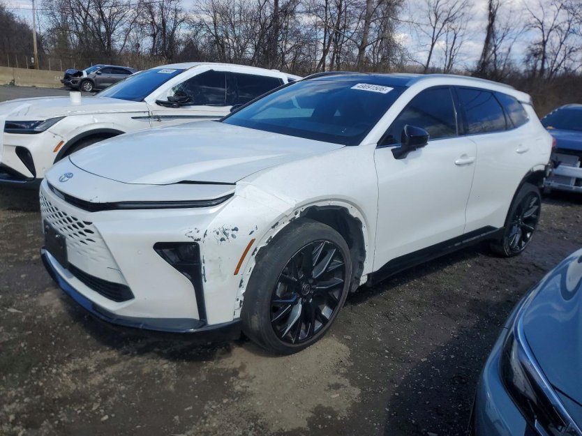 Salvage 2025 Toyota Crown Signia Limited