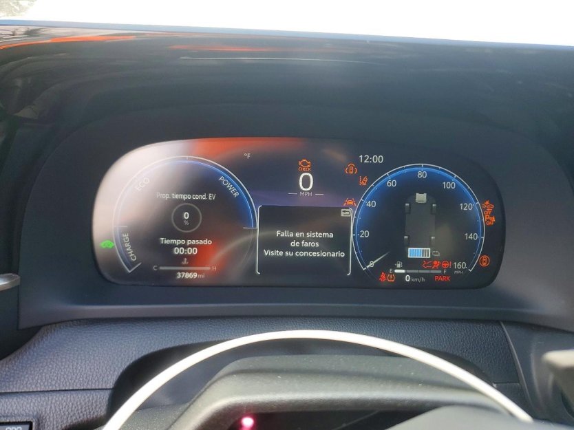 Salvage 2025 Toyota Crown Signia Limited