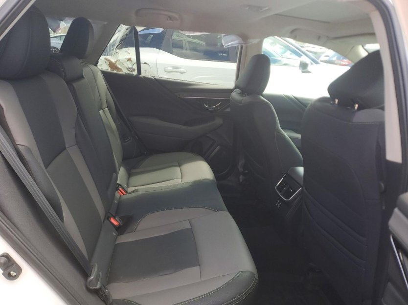 Salvage 2025 Subaru Outback Onyx Edition