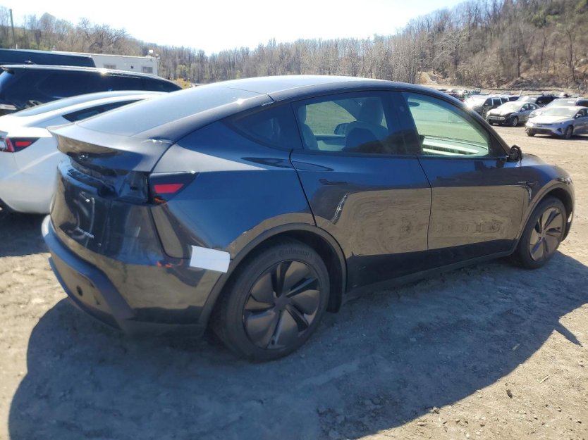 Salvage 2026 Tesla Model Y 
