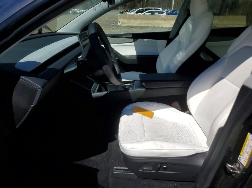 Salvage 2026 Tesla Model Y 