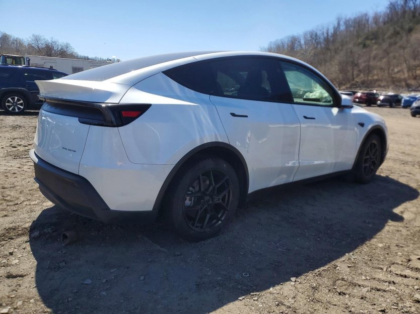 Salvage 2026 Tesla Model Y 