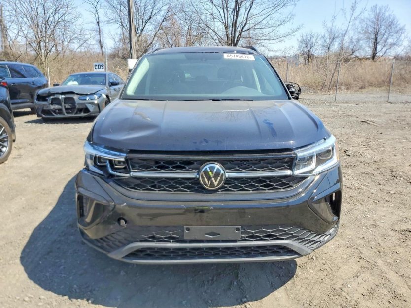 Salvage 2024 Volkswagen Taos 