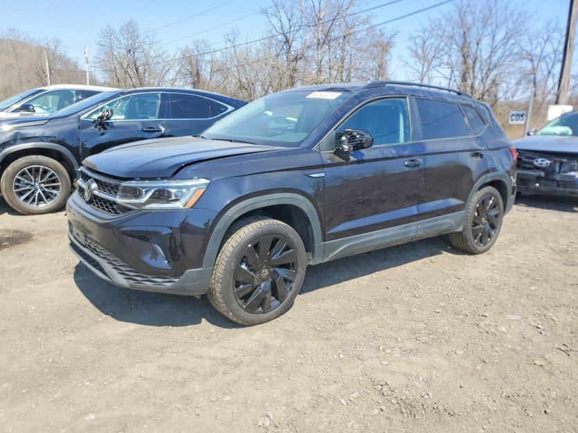 Salvage 2024 Volkswagen Taos 