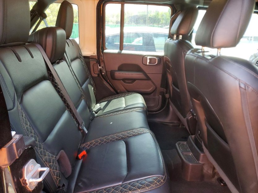 Salvage 2022 Jeep Wrangler Unlimited Sahara