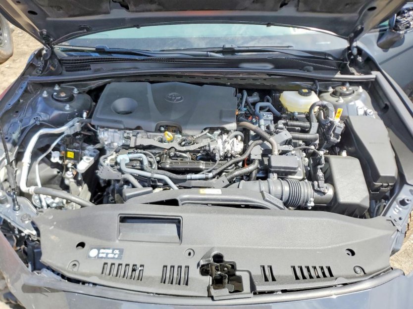 Авто з США 2025 Toyota Camry Le