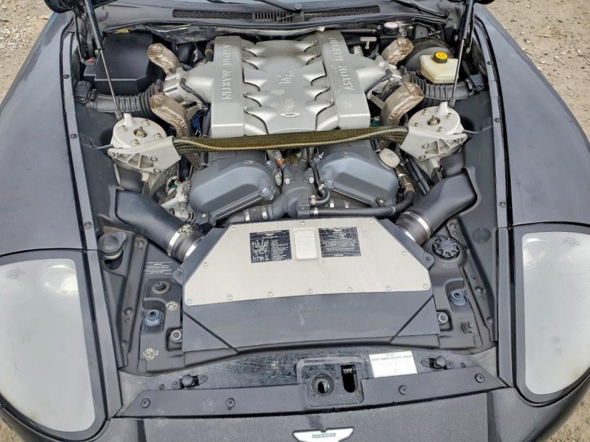 Salvage 2005 Aston Martin Vanquish S