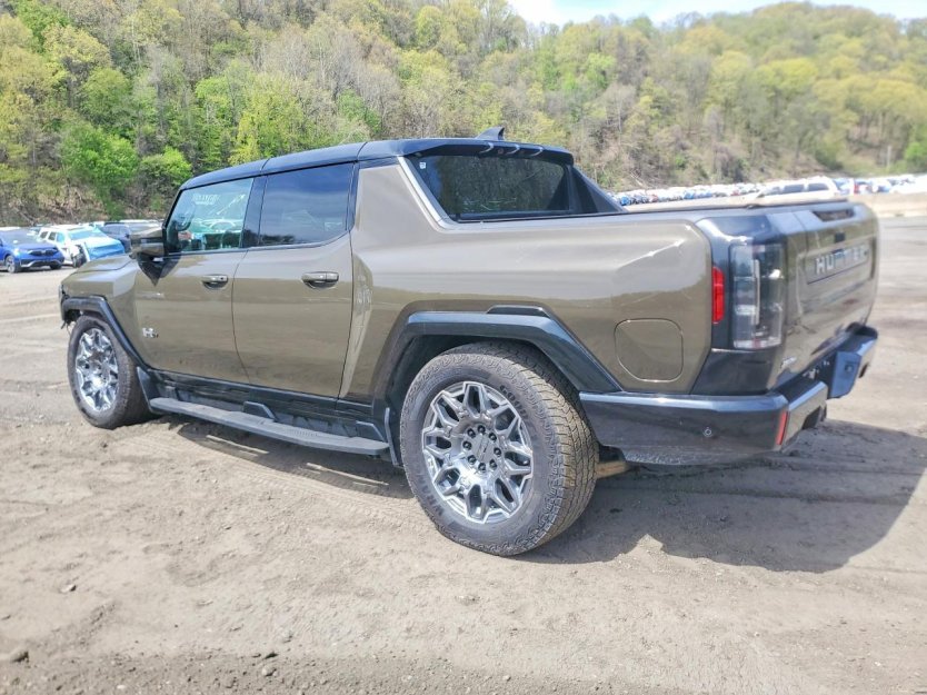 Salvage 2024 Gmc Hummer Pickup 3x