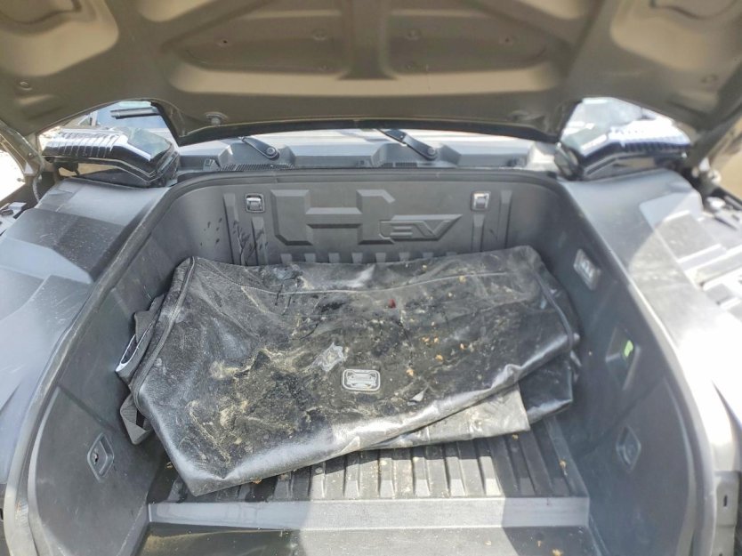 Salvage 2024 Gmc Hummer Pickup 3x