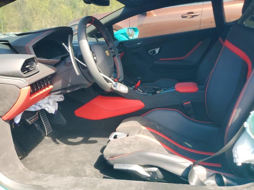 Salvage 2024 Lamborghini Huracan Tecnica