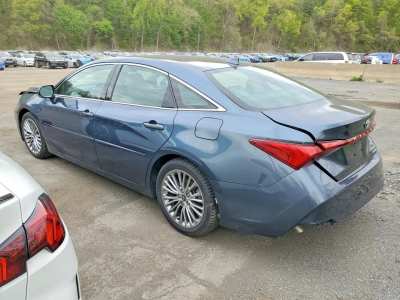 Salvage 2022 Toyota Avalon Hybrid Limited