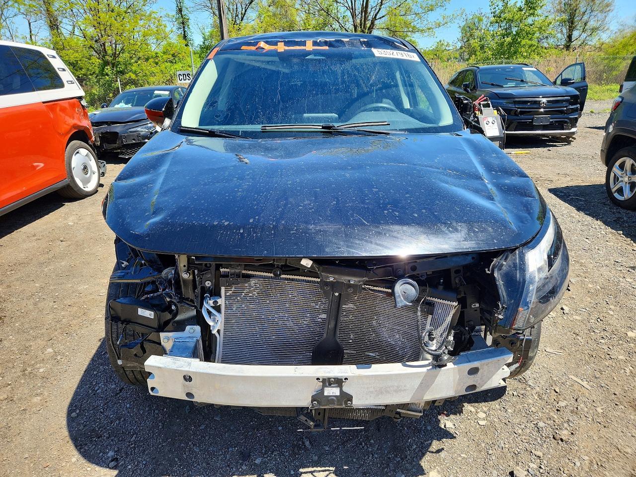 Salvage 2025 Nissan Pathfinder 