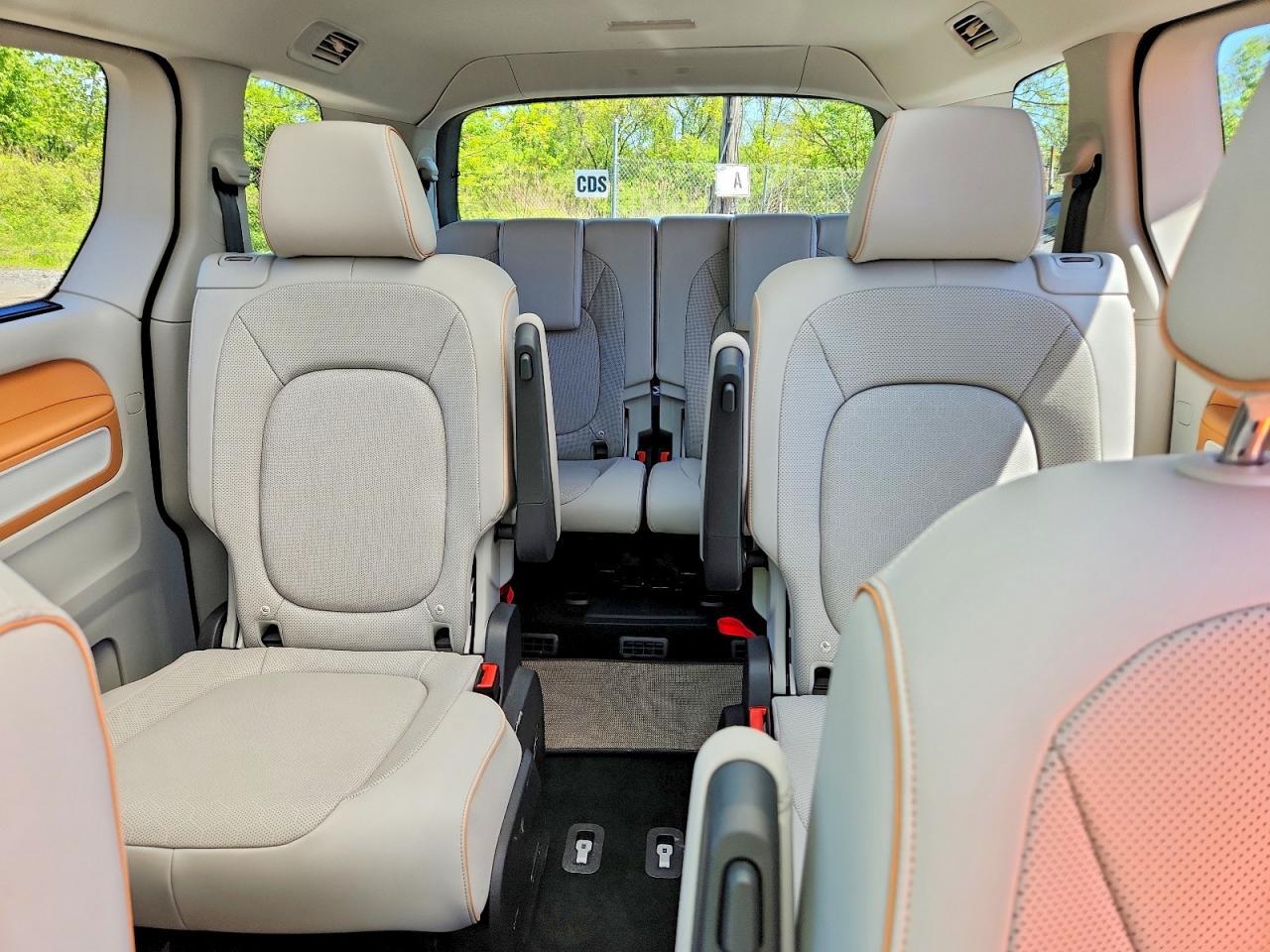 Salvage 2025 Volkswagen Id Buzz First Edition