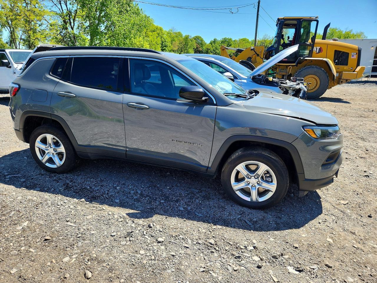 Salvage 2024 Jeep Compass 
