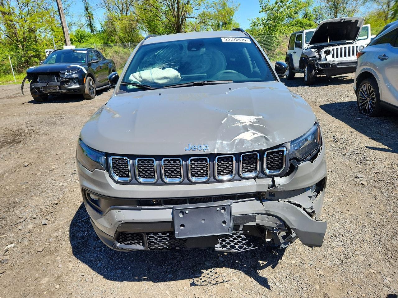 Salvage 2024 Jeep Compass 