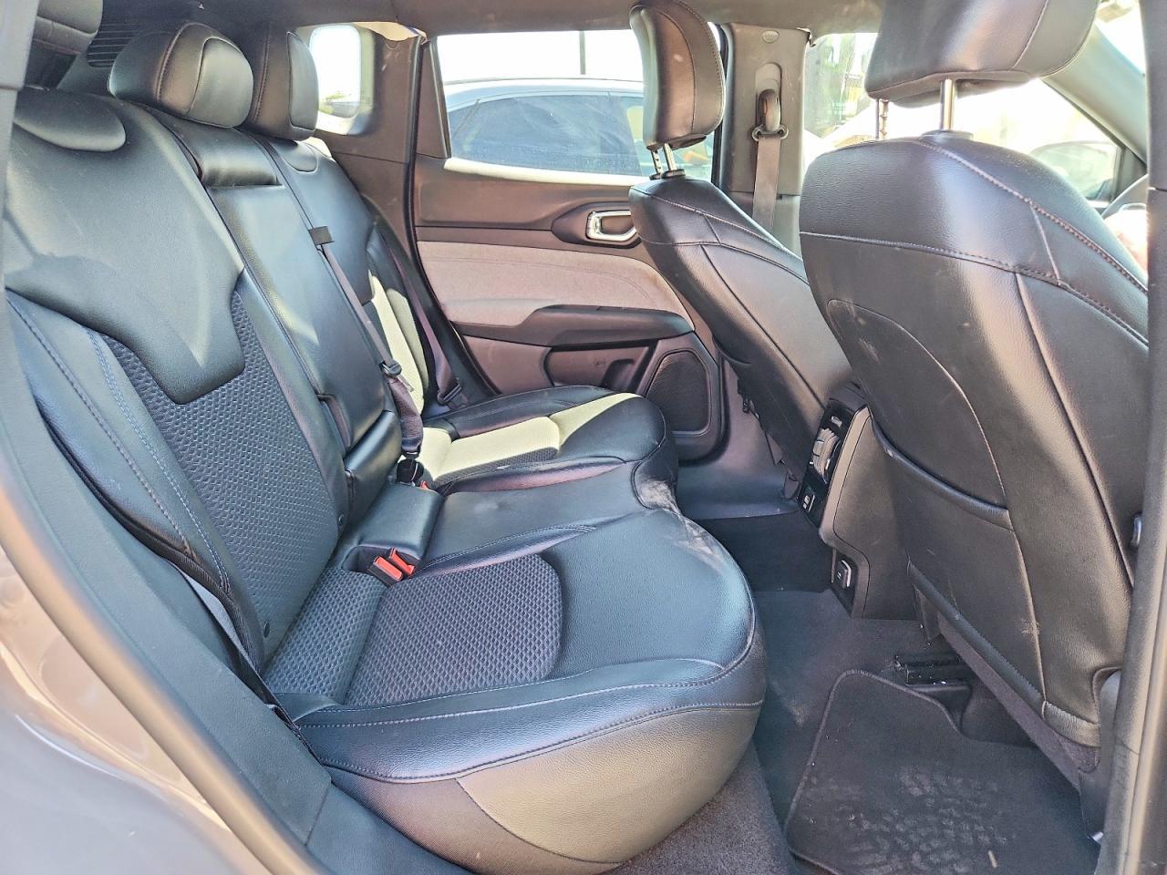 Salvage 2024 Jeep Compass 