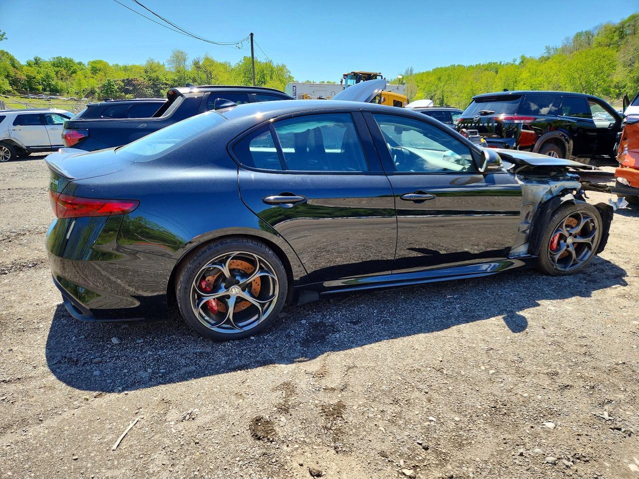 Salvage 2023 Alfa Romeo Giulia Quadrifoglio