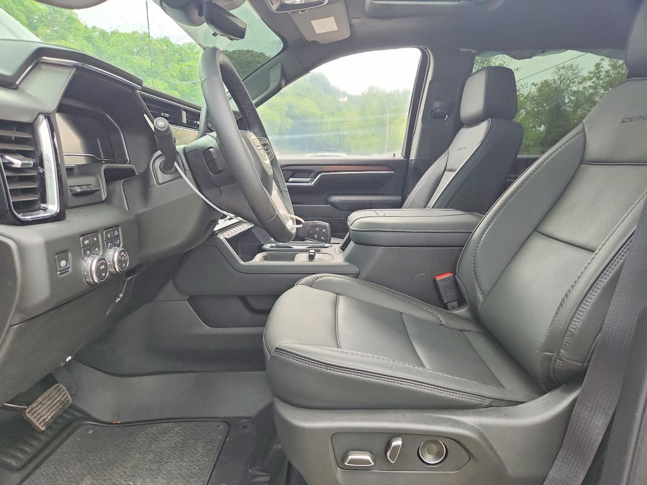 Salvage 2025 Gmc Sierra Denali