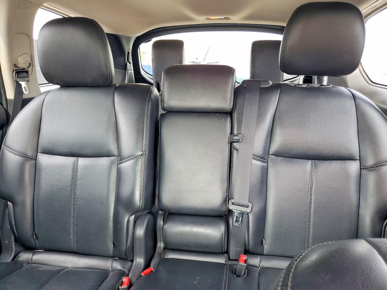 Salvage 2014 Nissan Pathfinder Platinum