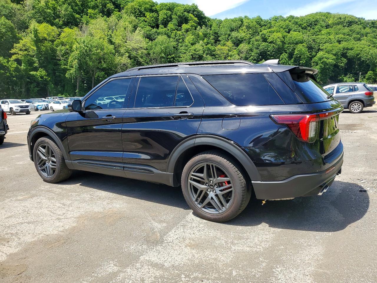 Salvage 2025 Ford Explorer St