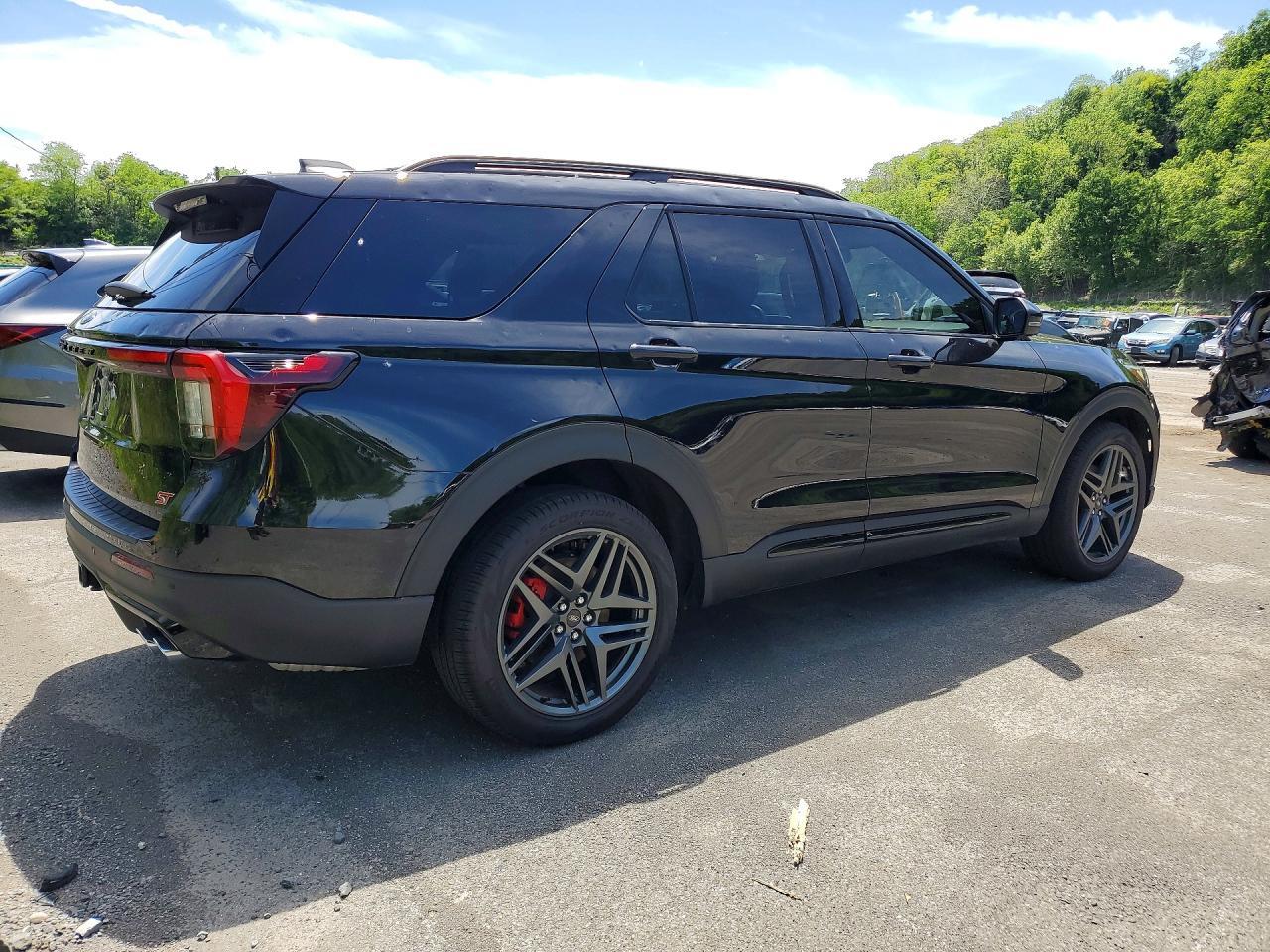 Salvage 2025 Ford Explorer St