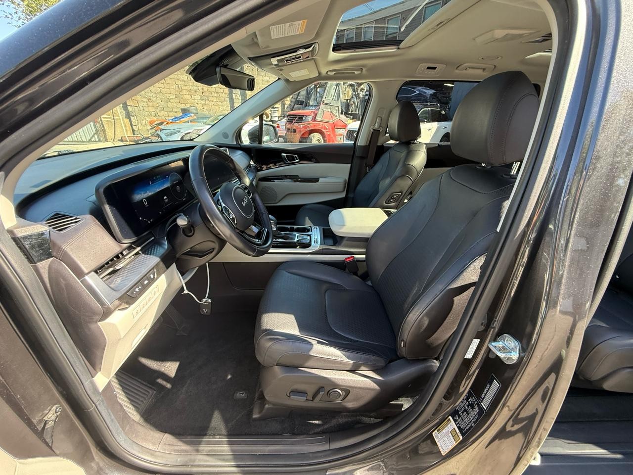Salvage 2023 Kia Carnival Sx Prestige