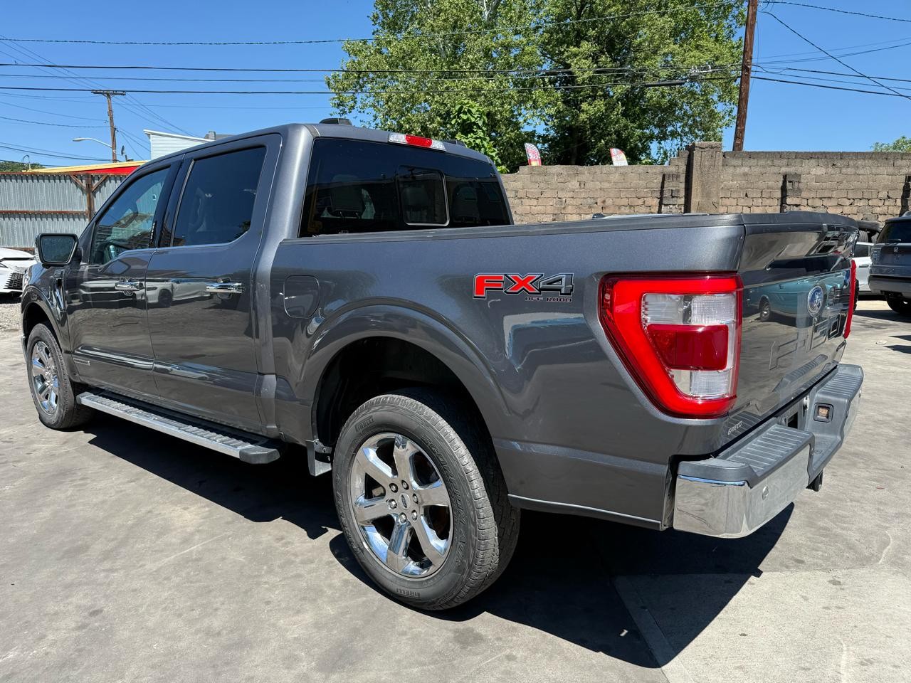 Авто з США 2023 Ford F150 Lariat