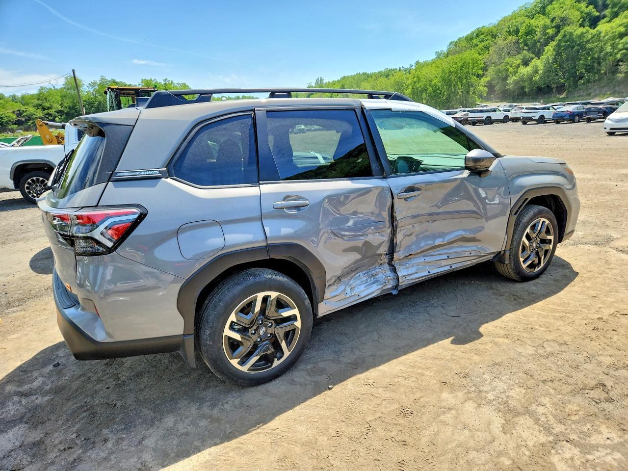 Salvage 2025 Subaru Forester Limited