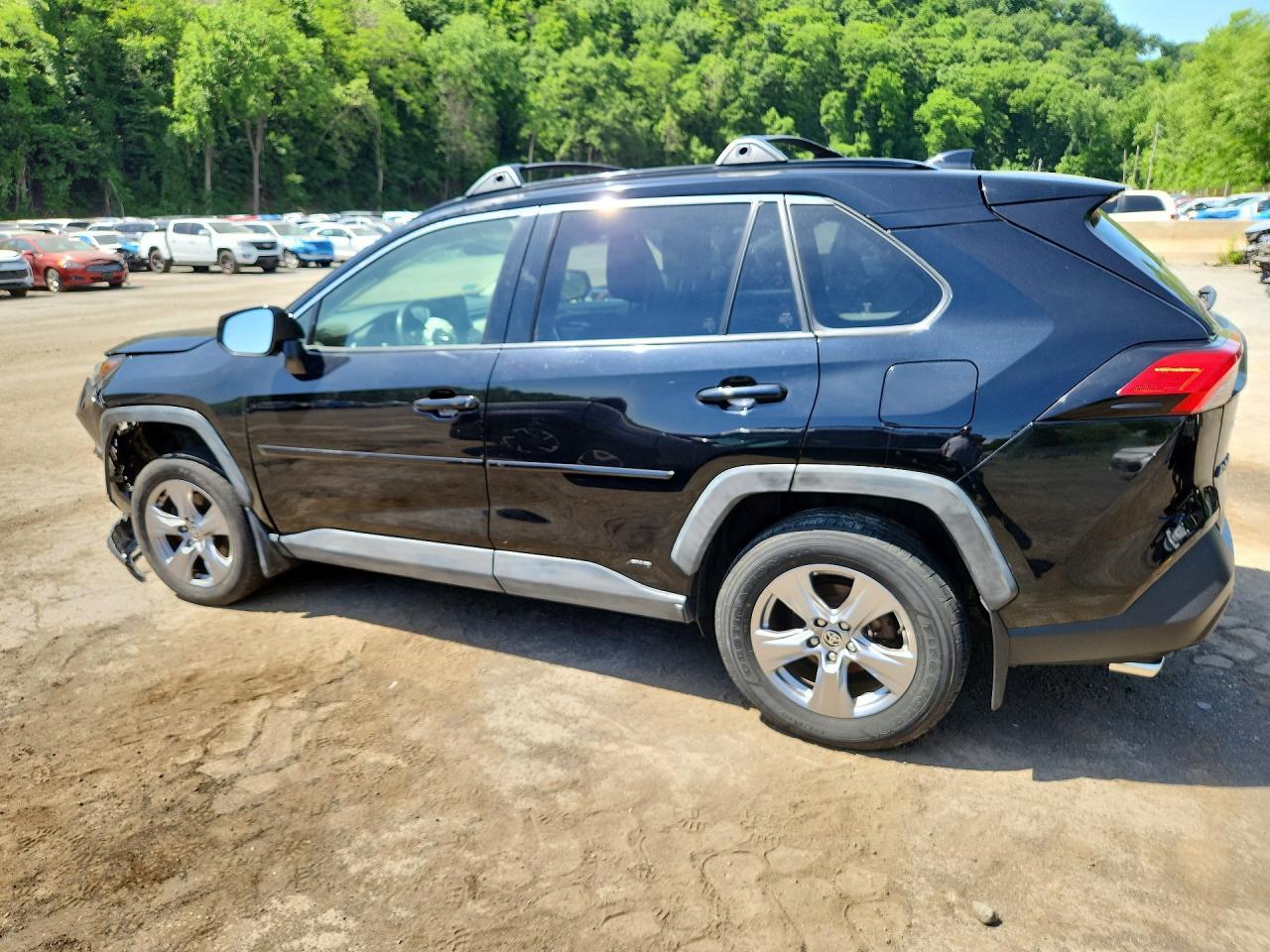 Salvage 2024 Toyota Rav4 Hybrid Xle