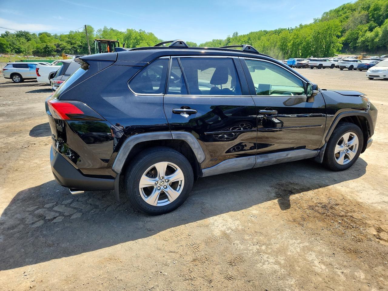 Salvage 2024 Toyota Rav4 Hybrid Xle
