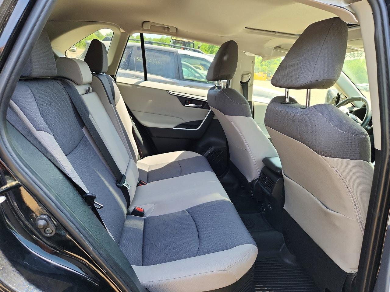 Salvage 2024 Toyota Rav4 Hybrid Xle