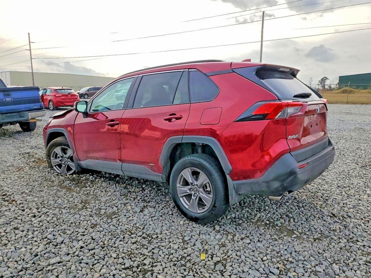 Salvage 2024 Toyota Rav4 Hybrid Xle