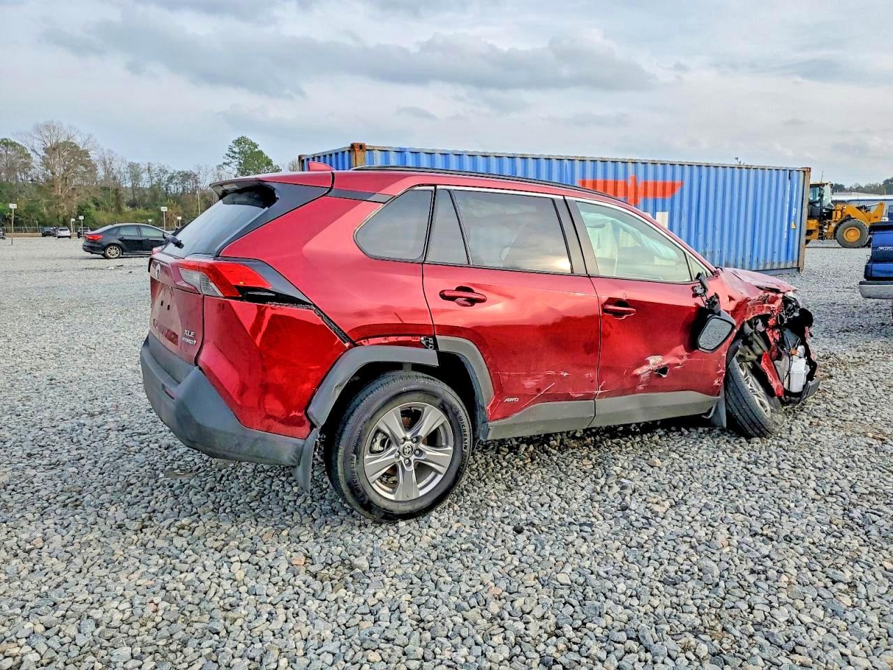 Salvage 2024 Toyota Rav4 Hybrid Xle